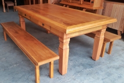 Mesa 2 x 1 com bancos  cod 138