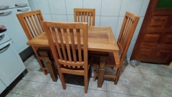 Mesa de 1 x 0,70 com 4 cadeiras cod 130